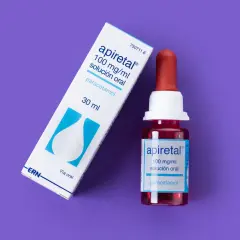 Apiretal, solución oral para el dolor de dientes de bebé. Dalsy o Apiretal, alivio para tu pequeño.